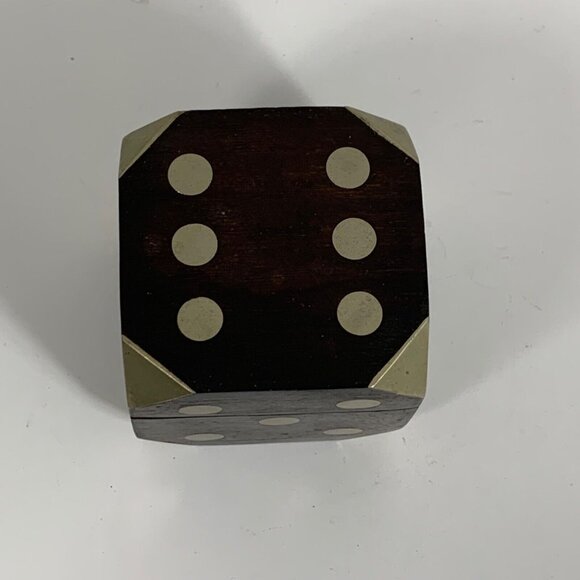 Bella Lux Wooden Dice Box w/ Metal Accents + Five Mini Black Dice Set Vintage - Picture 4 of 10